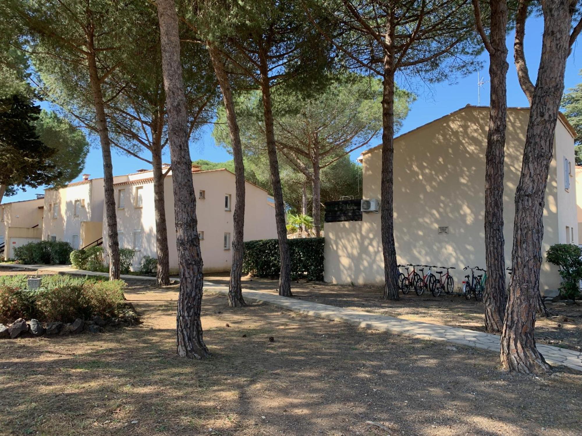 Appartement Cap D'Agde 2 Pieces Et Mezzanine Екстериор снимка